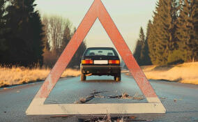 Два человека погибли на дорогах Ленобласти за сутки