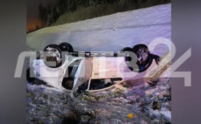 На трассе «Сортавала» перевернулась легковушка. Пострадали двое