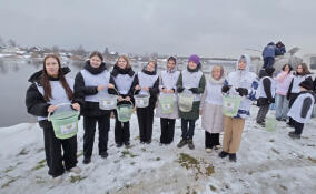 Студенты Волховского многопрофильного техникума приняли участие в экоакции по поддержанию биоразнообразия Ладожского озера