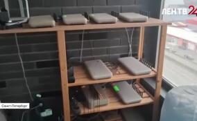 Правоохранительные органы в Петербурге вычислили офис техподдержки украинских телефонных мошенников