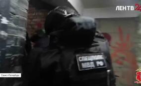 Полиция проверила жильцов «муравейника» на территории бывшего завода в Адмиралтейском районе