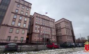 В Петербурге мужчину задержали за обман участника СВО