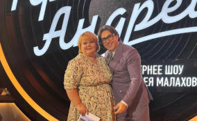 Жительница Волхова исполнила песню в программе «Привет, Андрей!»