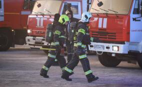 В Бокситогорске потушили пожар в однокомнатной квартире