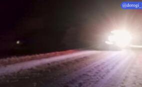 Дорожные службы Ленобласти перешли на усиленный режим работы