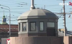 В Петербурге завершается развод мостов в этом году