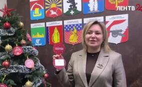 В Енакиево из Ленобласти привезли новогодние подарки