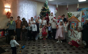 В Захонском сельском клубе для юных жителей устроили новогоднюю сказку