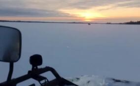 На озере Вуокса спасли мужчину с поврежденной рукой