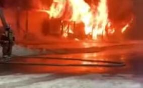 Пожар вспыхнул в шашлычной в Кудрово