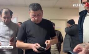 Петербургские полицейские выявили схему фиктивной постановки на учет иностранцев