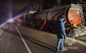 В Тихвинском районе ликвидированы последствия аварии с бензовозом