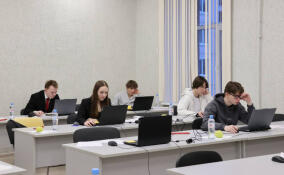 Более 100 юных информатиков приняли участие в региональном этапе Всероссийской олимпиады