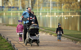 Дети = деньги: почему семейные россияне копят больше одиноких