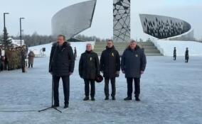 Александр Дрозденко принял участие в торжественно-траурном мероприятии в Зайцево