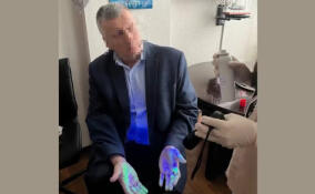 Начальника одного из военных представительств поймали на получении крупной взятки в Ленобласти