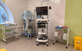 Приозерская больница получила новую эндоскопическую стойку