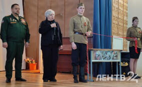 В Бегуницком агротехническим техникуме установили парту Героя