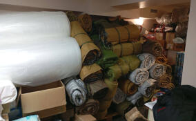 Более 600 маскировочных термоодеял отправили на фронт из Ленобласти