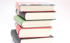 Литературный мост памяти: книги из Ленобласти отправятся детям Мариуполя