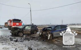 Две легковушки столкнулись лоб в лоб под Кипенью