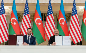 Отвлекся от Гренландии: зачем Вэнс появился в Закавказье