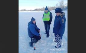 Ледяной патруль: инспекторы ГИМС проверили безопасность на Неве