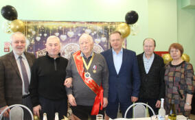 Ветеран из Алеховщины Владимир Савельев отметил свой сотый день рождения