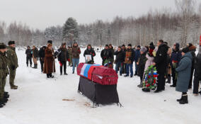 С погибшим на СВО Сергеем Александровым простились сегодня в Кировске