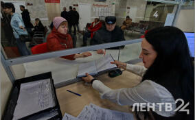 Стал известен график работы МФЦ Ленобласти в праздничные дни: 23 февраля и 8 марта