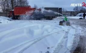 В Ленобласти тестируют гусеничную платформу для уборки дорог