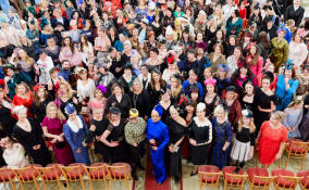 Почти 50 тысяч дам 5 марта отправятся в театры и на концерты в вечерних нарядах и шляпках