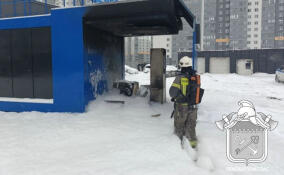 На автозаправке в Новогорелово произошел пожар