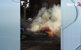 Во время шоу-заезда в Сан-Франциско загорелась машина