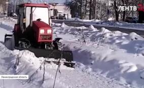 В минувшие выходные 400 единиц спецтехники ежедневно работало на дорогах Ленобласти