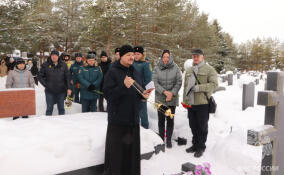 В Ленобласти почтили память героя-пожарного Дмитрия Тихомирова