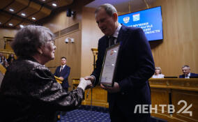 Фоторепортаж ЛенТВ24: в Доме правительства наградили выдающихся ленинградцев