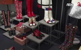 Коллекционер Назим Мустафаев представил в галерее ДОК АРТ обувные шедевры ХХ века