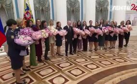 В преддверии 8 Марта Владимир Путин провел в Кремле встречу с женщинами-военными