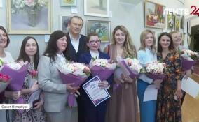 В Доме правительства Ленинградской области открыли сразу две выставки