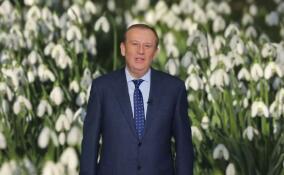 Александр Дрозденко поздравил жительниц Ленобласти с 8 Марта