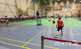 В Гатчине стартовало первенство СЗФО по бадминтону