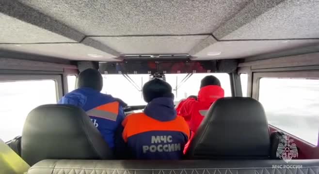 В Шлиссельбурге ловили нарушителей запрета выхода на лед