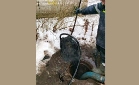 В Тельмана за праздники ликвидировали несколько дворовых засоров