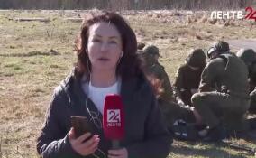 На полигоне Военно-медицинской академии курсанты осваивают навыки оказания первой помощи раненым