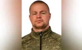 Гвардии рядовой Кадочников скрытно вышел в тыл противника и скорректировал огонь