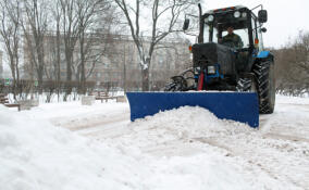 С ноября по март из Гатчины вывезли более 140 тысяч кубометров снега