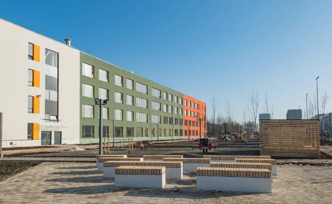 В Янино вводят в эксплуатацию новую школу на 1100 мест