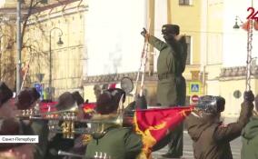 На Дворцовой площади прошла первая репетиция сводного военного оркестра Санкт-Петербургского гарнизона