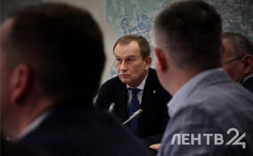 Александр Дрозденко поручил разобраться, почему в Бернгардовке нет автобусной остановки